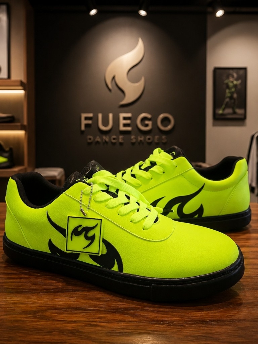 Fuego Unisex Green Dance Low Top Sneakers Size Mens 10.5 Women's 11.5